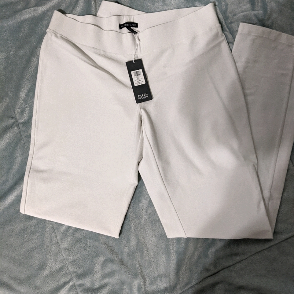 NWT Medium Eileen Fisher Crepe Slim w yoke Bone